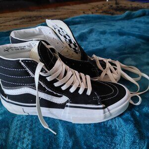 Vans - Black - Men 9 or Women's 9.5